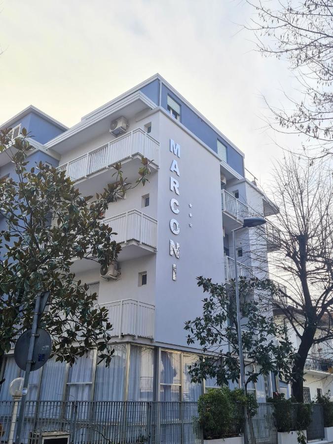 Hotel Marconi Miramare Римини Екстериор снимка