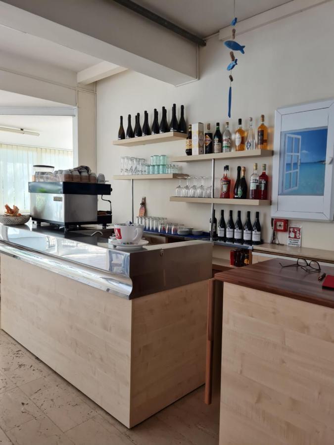 Hotel Marconi Miramare Римини Екстериор снимка