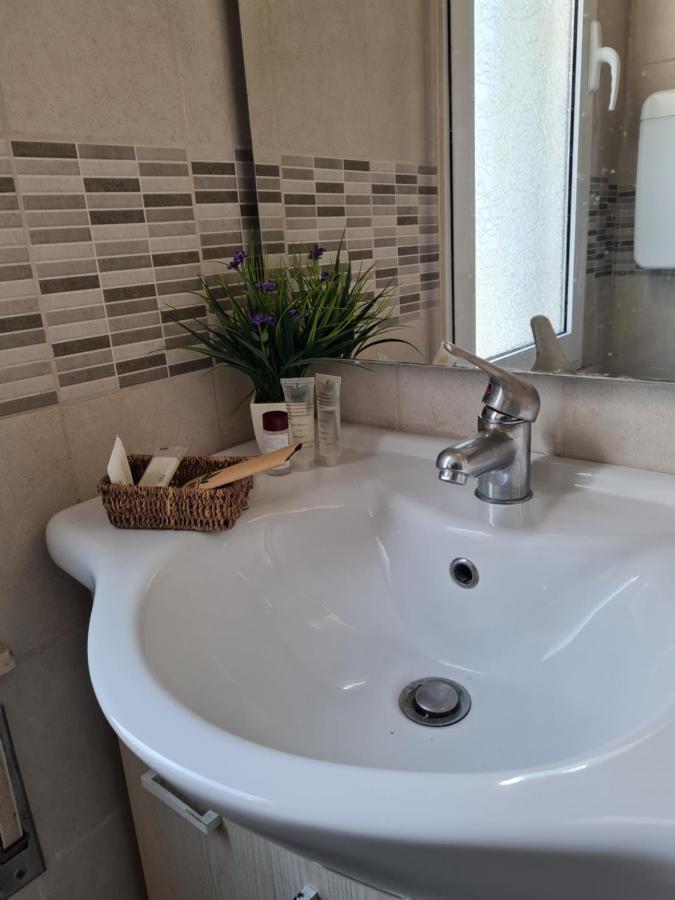 Hotel Marconi Miramare Римини Екстериор снимка